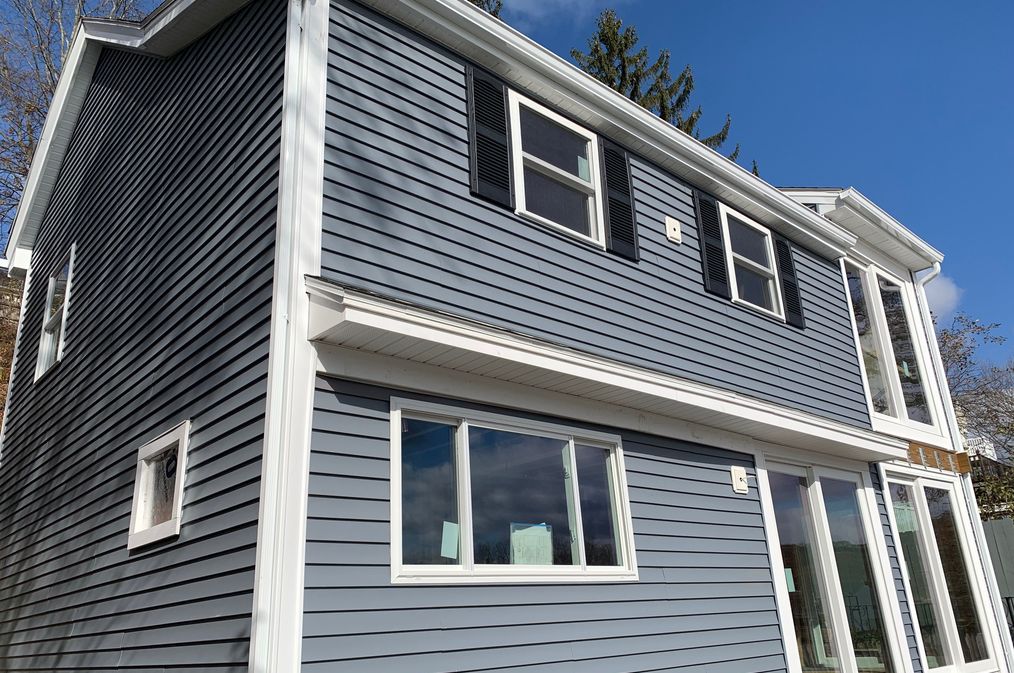 Certainteed siding - 'Flagstone' color in Shrewsbury, MA.