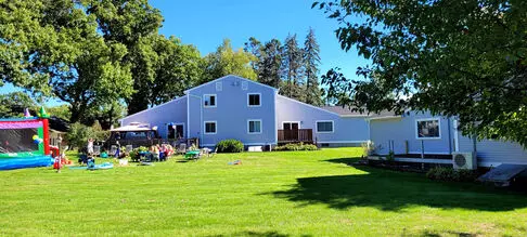 apartment complex in Shrewsbury, MA.