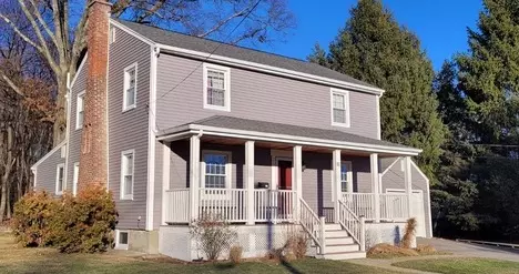 Mastic Carvedwood, Harbor Gray Color in Shrewsbury, MA.