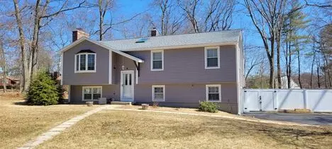 Carvedwood siding color - Dudley, MA